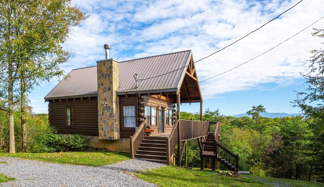 Secluded Mountain View Cabin w Private Lake Access