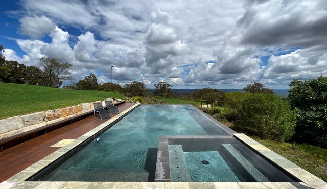 Secluded Mountaintop Sanctuary on 263 Acres - 20 Minutes to Granite Belt