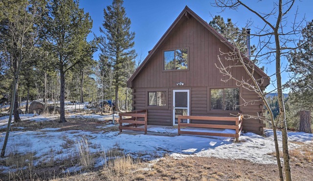 Secluded Mtn Escape! Cabin 6 Mi to Mueller Park