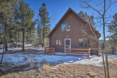 Secluded Mtn Escape! Cabin 6 Mi to Mueller Park