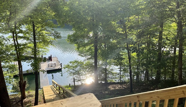 Secluded No Wake Cove - Private Covered Dock - Screened Porch - Kayaks - Netflix