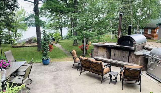 Secluded Northwoods getaway on beautiful Lake Nokomis