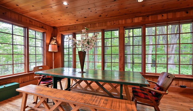 Secluded Nostalgic Lodge, Room for All, Sandy Shore,Teal Lake Hayward, WI