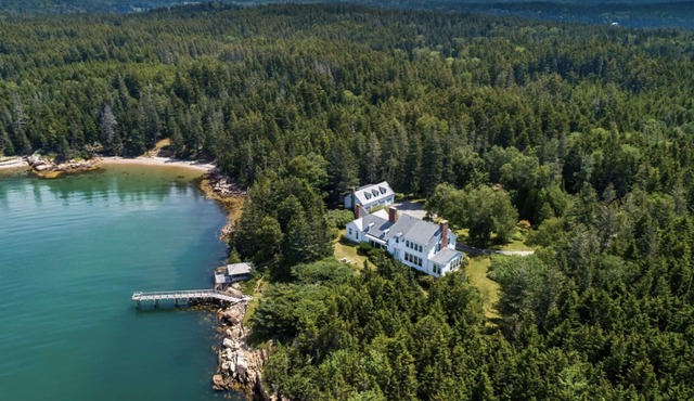Secluded Oceanfront Home, with private beach and pier