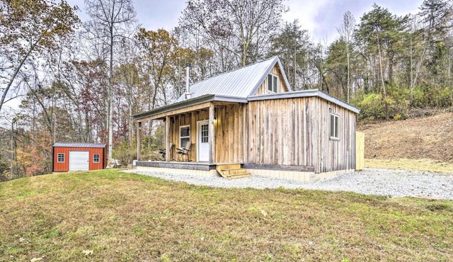 Secluded Patriot Escape - 50 Acres of Hiking!