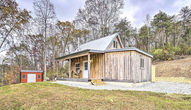 Secluded Patriot Escape - 50 Acres of Hiking!