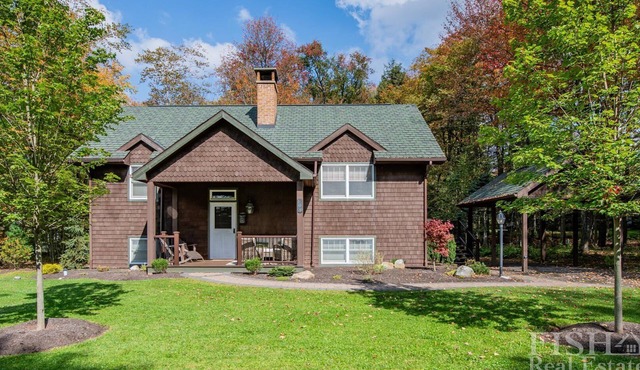 Secluded "Peace" traditional cottage in Eagles Mere