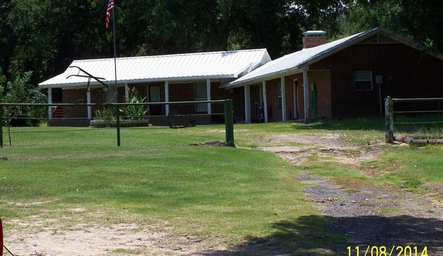 Secluded Peaceful Ranch Style Home Not Far From The City