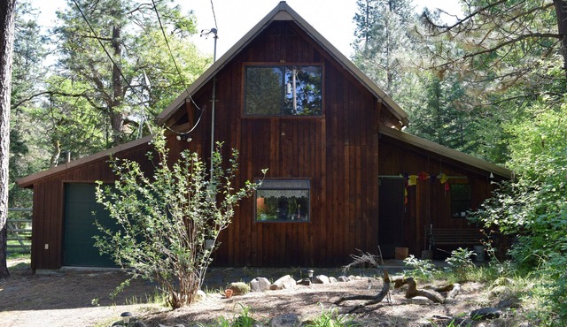 Secluded, Peaceful, Rustic Cabin on 24 acres with seasonal creek