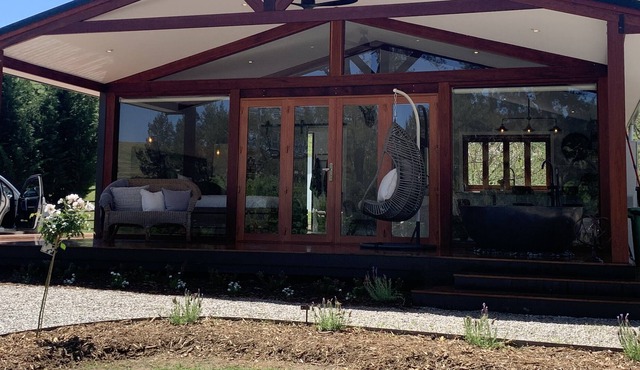 Secluded, Picturesque River Hideaway