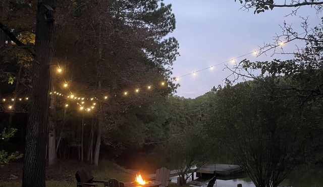 Secluded Pond Retreat - Wooded, Cozy, Quiet