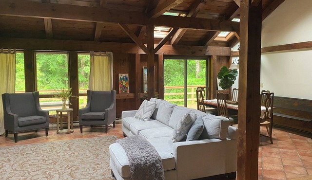 Secluded Post-and-Beam Chalet w/Breathtaking Views