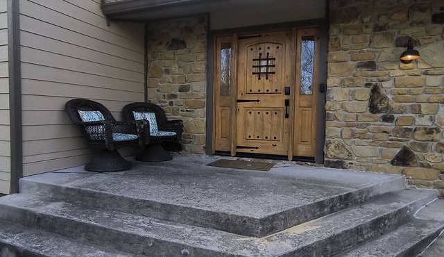 Secluded, Private Little 500 Retreat! 8.5 Acres, 3BR, 3BA, Near Bloomington!