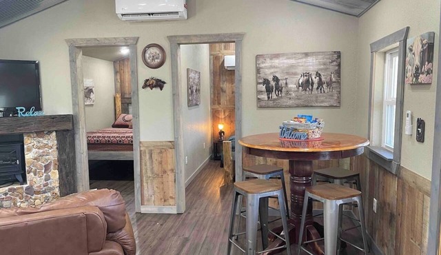 Secluded Ranch House Cabin in Eminence - Ozarks