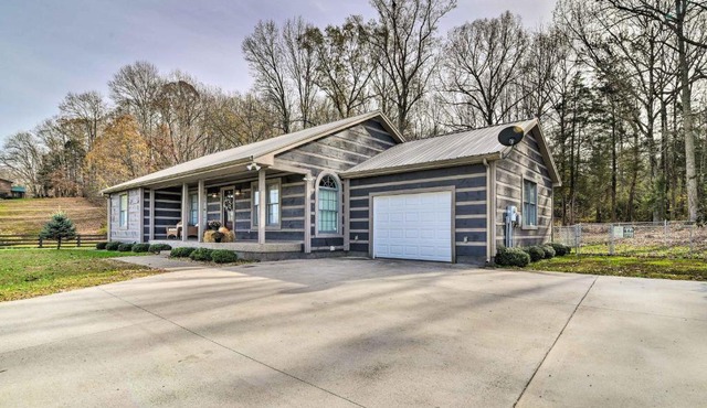 Secluded Retreat on 2 Acres Near Dale Hollow Lake!