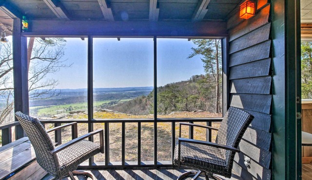 Secluded Ridgetop Hideaway w/Valley Views!