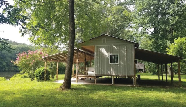 Secluded Riverfront Cabin Oasis