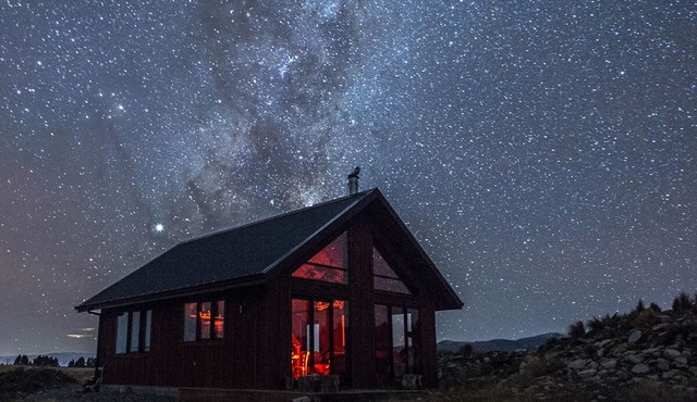 Secluded Rustic Cabin near Twizel