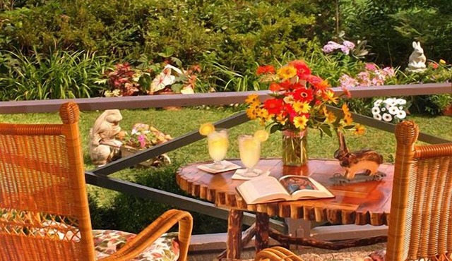 Secluded-Rustic Elegance-Mountain Views-Clean-Lake-Waterfalls-Easily Accessible