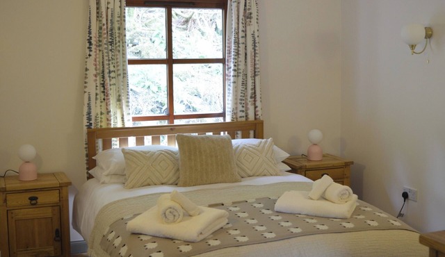 Secluded self-Catering chalet near Plockton and the Isle of Skye, well equipped and dog friendly.