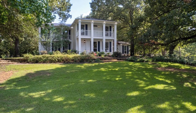 Secluded serenity on 50 acres with private stocked lake, kayaking, hiking & more