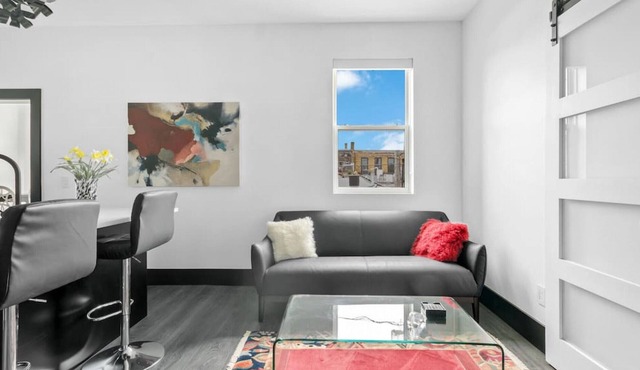 Secluded Simcoe St. Treasure (91600)