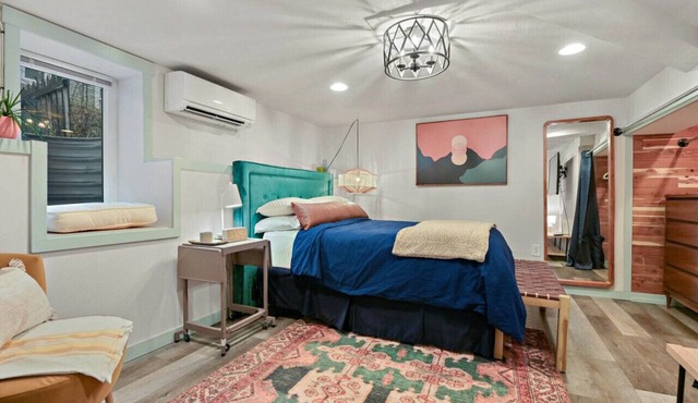 Secluded South Hill Suite