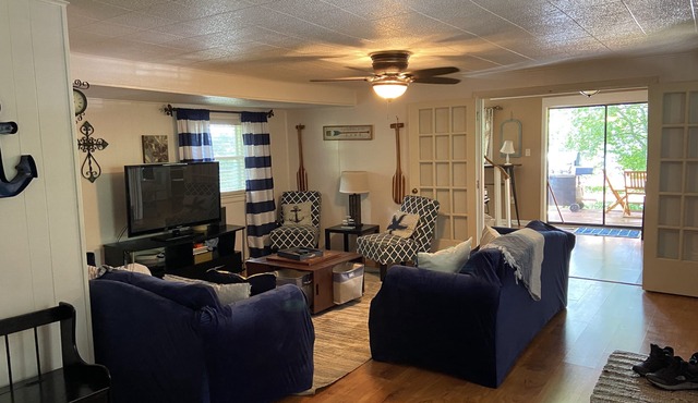 Secluded spot with high speed internet! Enjoy the beauty of Barren River Lake!