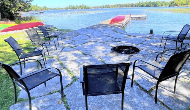 Secluded Stoney Lake Retreat: Your Private Paradise