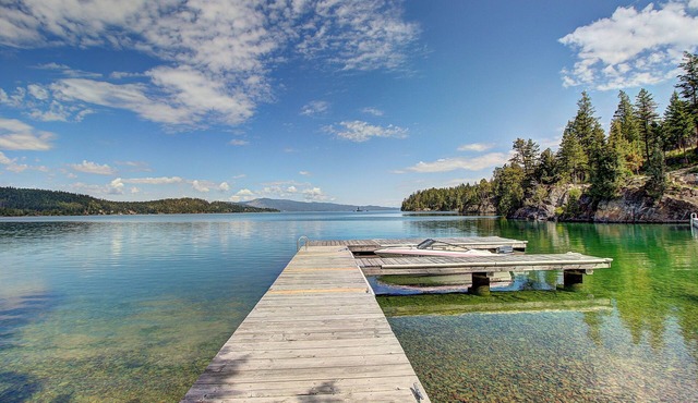 Secluded Swan Family Home on Beautiful Flathead Lake