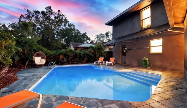 Secluded Tampa Retreat, Private Pool + Backyard