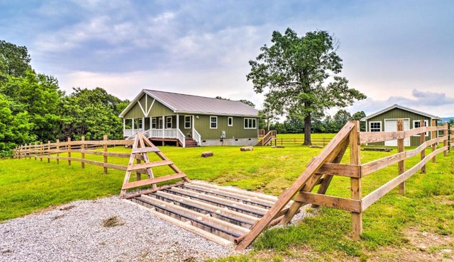 Secluded Timbo Retreat - Hike, Swim and Kayak!