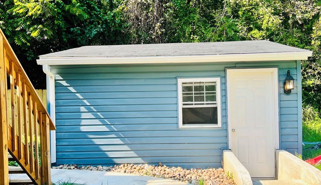 Secluded Tiny Pool House -Private Pool -Self Check in