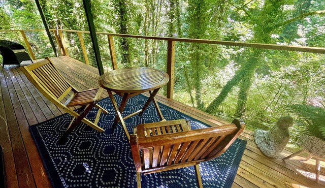 Secluded Tree House Chalet