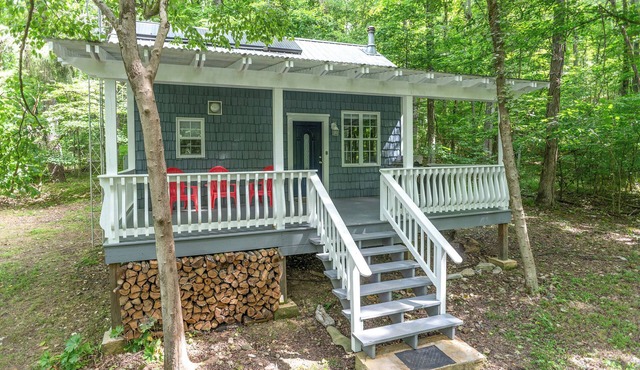 Secluded Vacation Rental Bordering Creek!