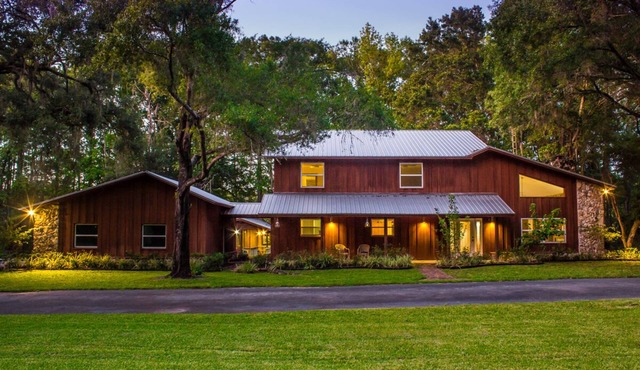 Secluded Waterfront Retreat With Private Dock