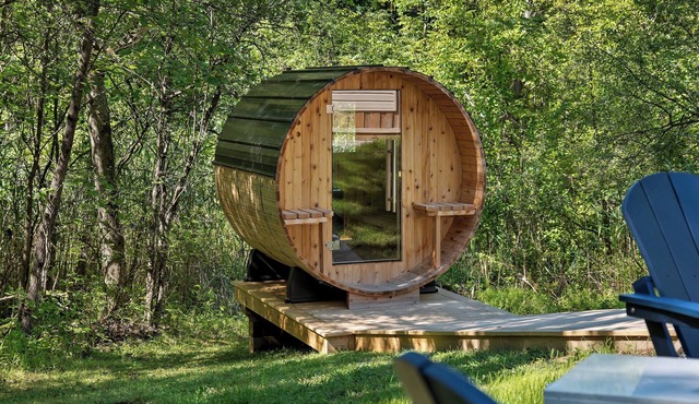 Secluded Wellness Cottage with Sauna & Hot Tub, near Hudson NY