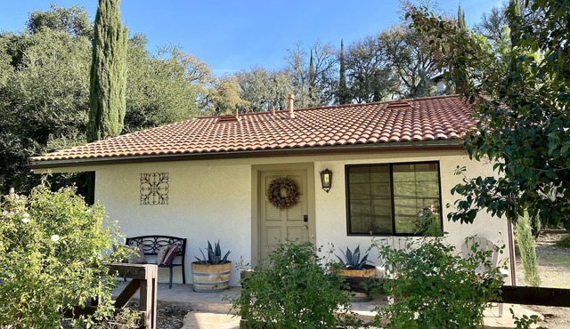 Secluded Wine Country Ranch Cottage in the Rolling Hills of Santa Ynez