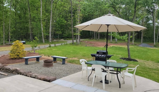 Secluded Wooded Home Near Gettysburg, York Fairgrounds & Car Shows