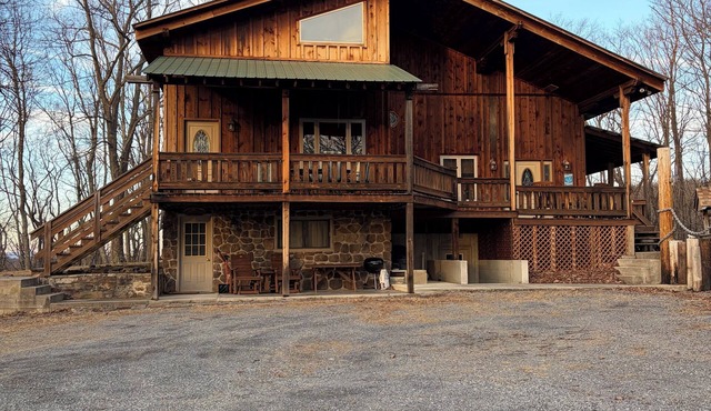 Secluded Woodland Lodge [Sleeps 10] Walking Trails + Fire Pit
