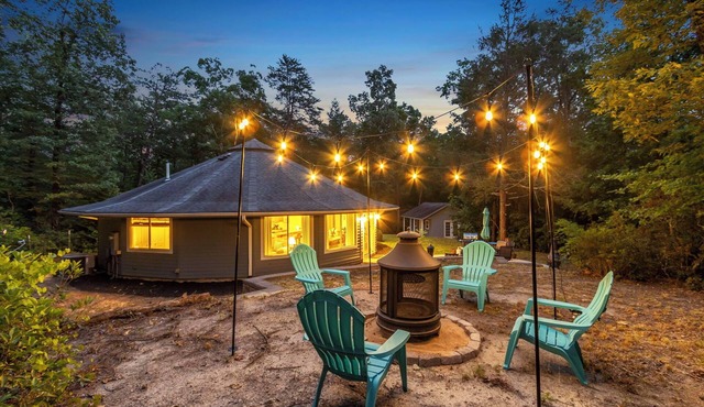 Secluded Yurt Hideaway 10 min to Table Rock