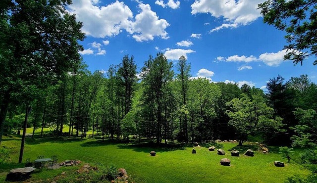 Secluded Zen River Retreat