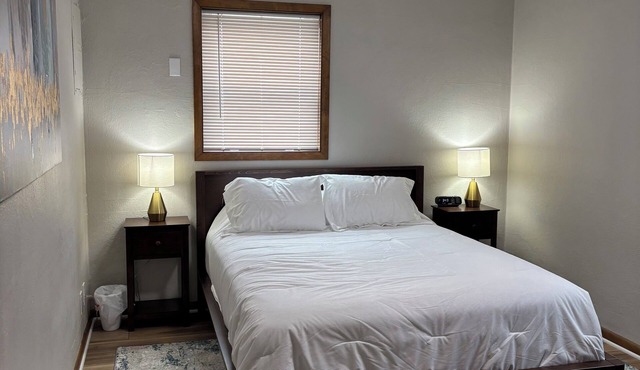 Seclusion in Seward – Modern 1BR Apartment in the Heart of Downtown