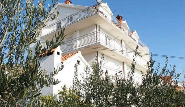 Second Floor 3-room apartment with balcony and panoramic sea view