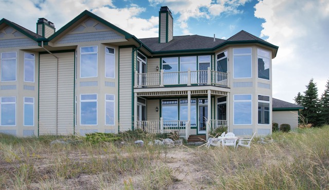 Second Floor Lake Michigan Condo with Sunset Views