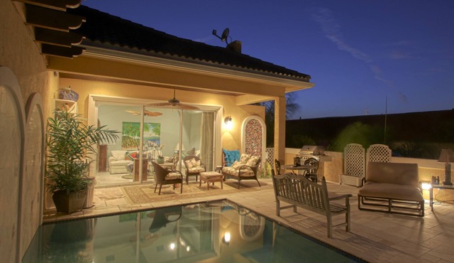 Second Floor Private Pool with BBQ and summer kitchen. One block from the Avenue