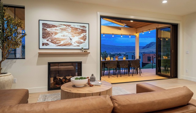 Second Wind #390: 6 BR, 4.5 BA House in Chelan, Sleeps 14