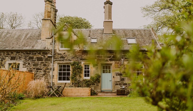 Secret Garden: Ultra-Luxe Lodge on Seaside Estate