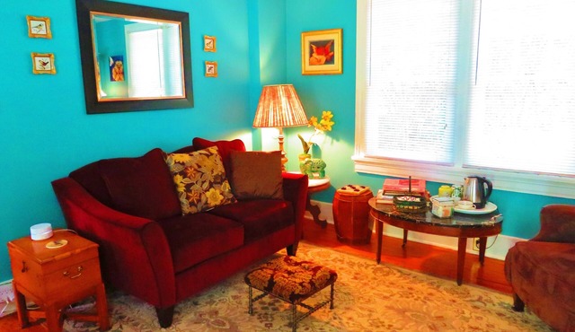 Secret Gardens Carriage House