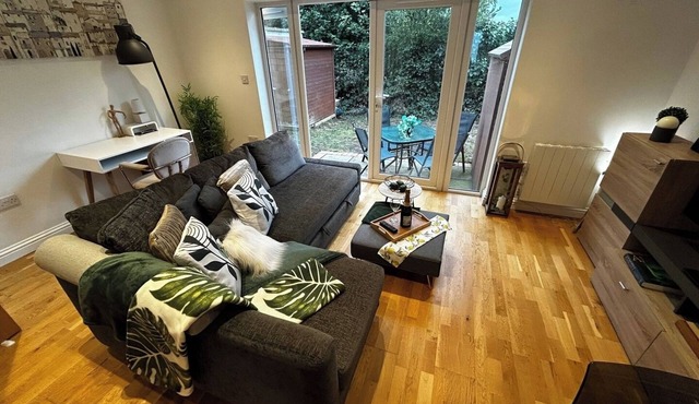 Secure 2BD Retreat: Modern Comfort in Privacy